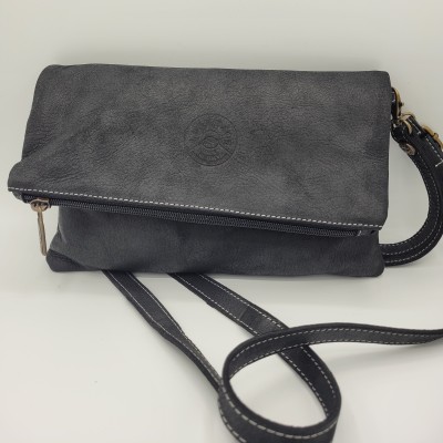 Pocchette da donna in pelle invecchiata